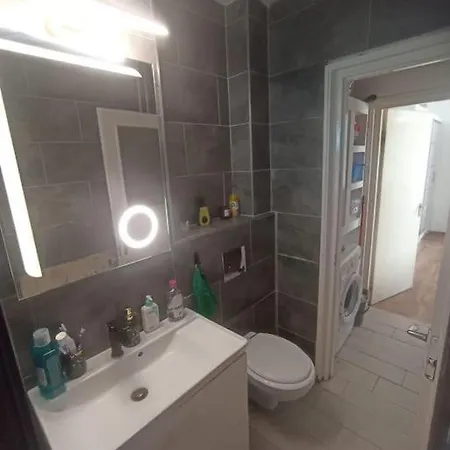 Apartament 2 Cluj-napoca, Untold
